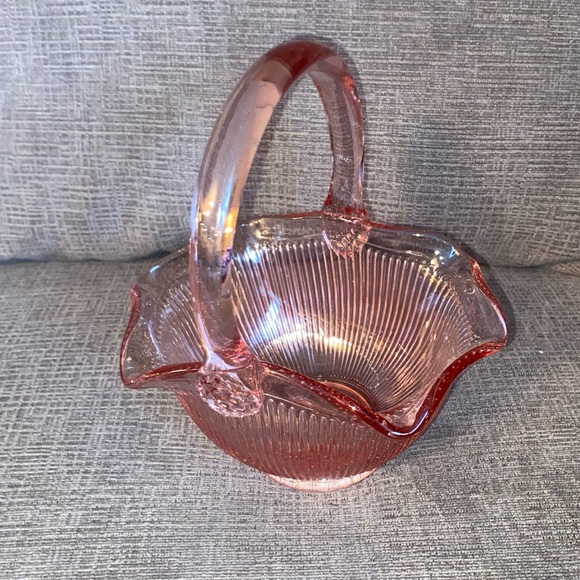 Vtg pink depression glass basket no chips/cracks